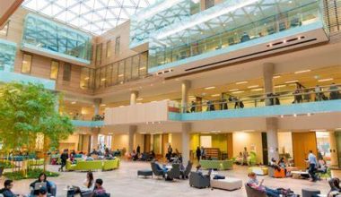 Wilfrid laurier university campus photo