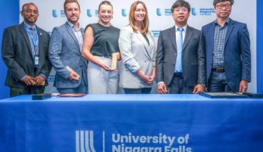 University of niagara falls canada campus photo